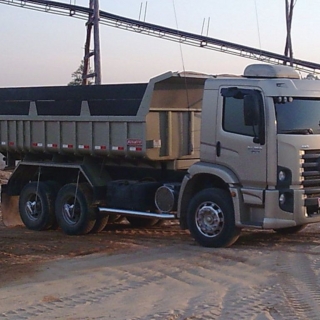 Transporte de Terra e Materiais Grupo Construtor Terraplanagem